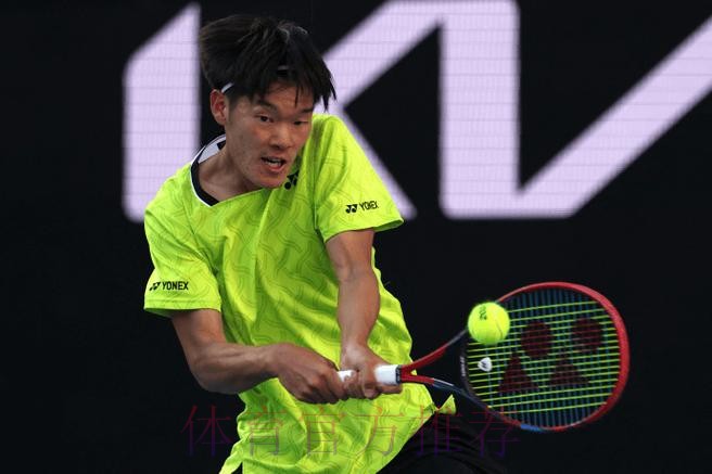 男单第1轮:郑瑞VS科达 集锦 男单第1轮:郑瑞VS科达 集锦